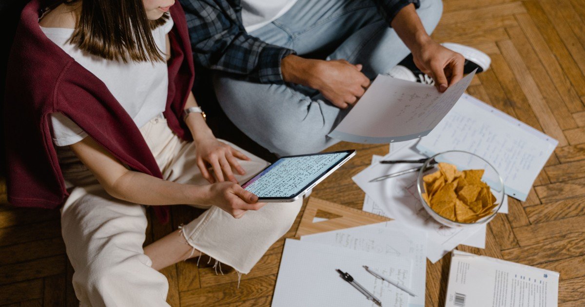 What Is AI in Education? Benefits, Uses, Examples, Challenges and Future